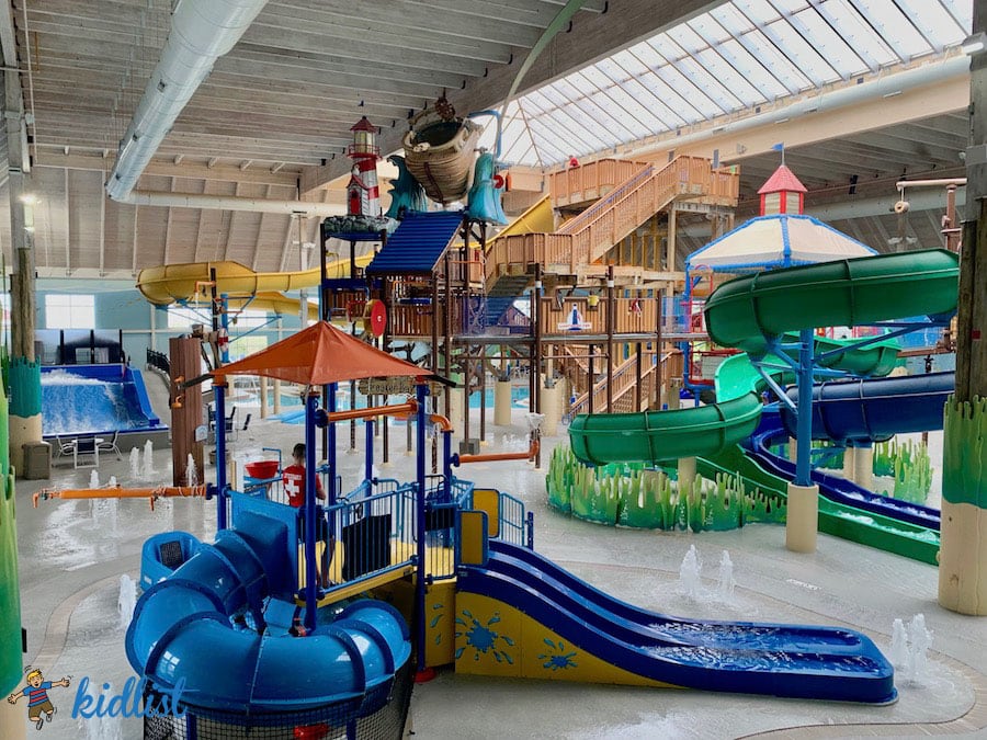 22 Indoor Water Parks Near Chicago for a Much Needed Winter Escape